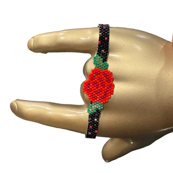 Handcrafted red rose bracelet w/ adjustable peyote handwoven band + heart charm - Picture 3 of 8